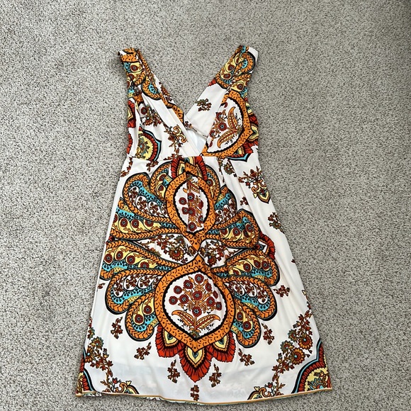 🌟BackLess Goddess Batik Print Dress, Small🌟 - Picture 7 of 13